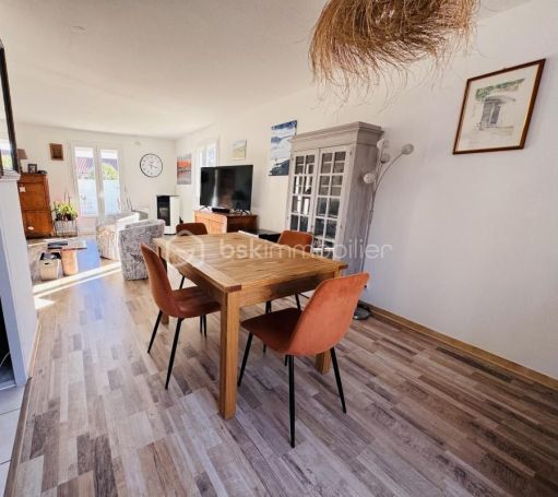 A vendre MAISON  4 PIECES 93 M2  MONTBLANC
