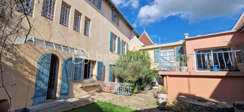 A vendre MAISON  DE MAîTRE  SAINT VINCENT DE TYROSSE