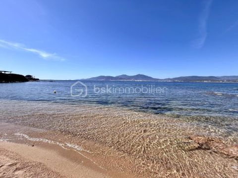 A louer APPARTEMENT T2 45 M2 TERRASSE PIEDS DANS L'EAU GROSSETO PRUGNA