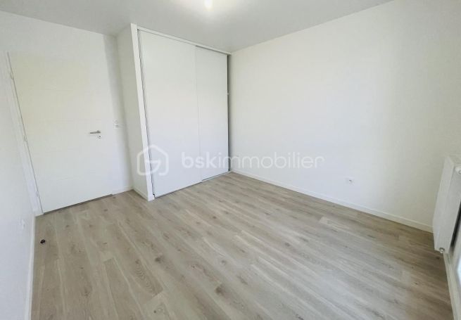 A louer APPARTEMENT T3 68 M2 BORD DE MER PORNIC