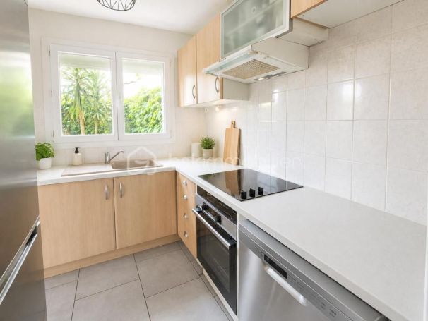 A louer STUDIO  34 M2  LA VALETTE DU VAR