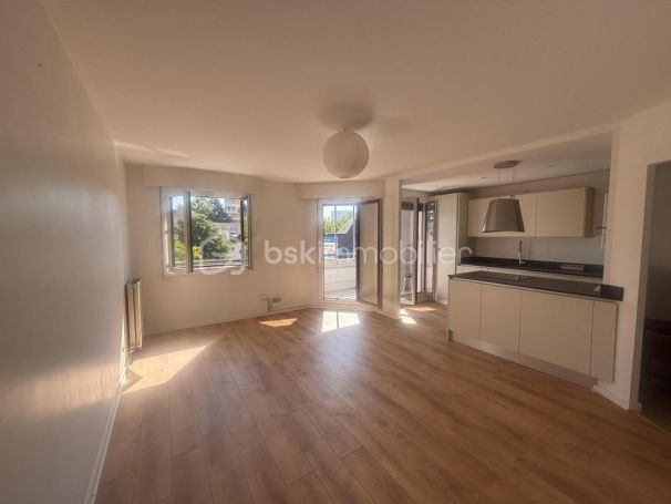 A vendre APPARTEMENT T3 63 M2  PAU