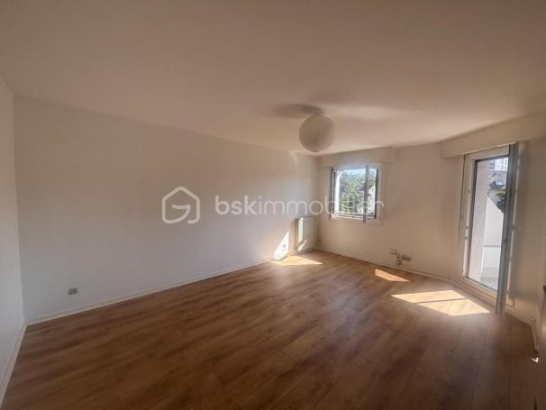 A vendre APPARTEMENT T3 63 M2  PAU