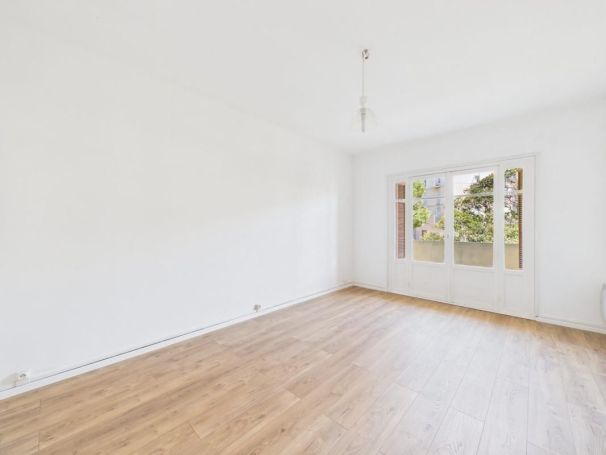 A louer APPARTEMENT T2 45 M2 BORD DE MER AJACCIO