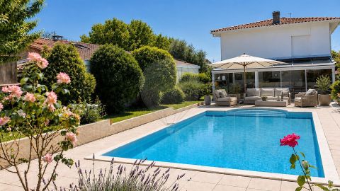 A louer MAISON D'ARCHITECTE BORD DE MER SAINT PALAIS SUR MER