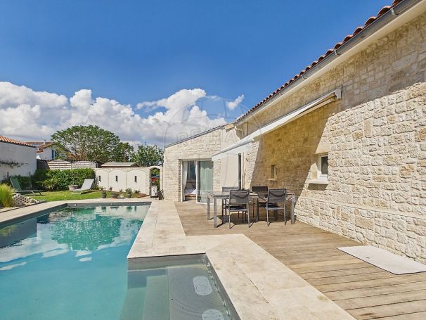 A louer MAISON  CONTEMPORAINE BORD DE MER SAINT PALAIS SUR MER