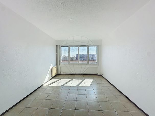 A louer APPARTEMENT T2 56 M2  NIMES