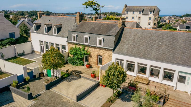 A vendre Ensemble Immobilier 12 PIECES 292 M&sup2; plage A pied PLOUMANAC'H