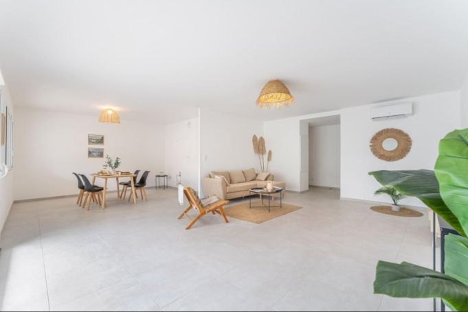 A louer APPARTEMENT NEUF T3 82 M2 TERRASSE BORD DE MER LA CIOTAT