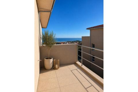 A louer APPARTEMENT T3 51 M2 TERRASSE BORD DE MER FLEURY