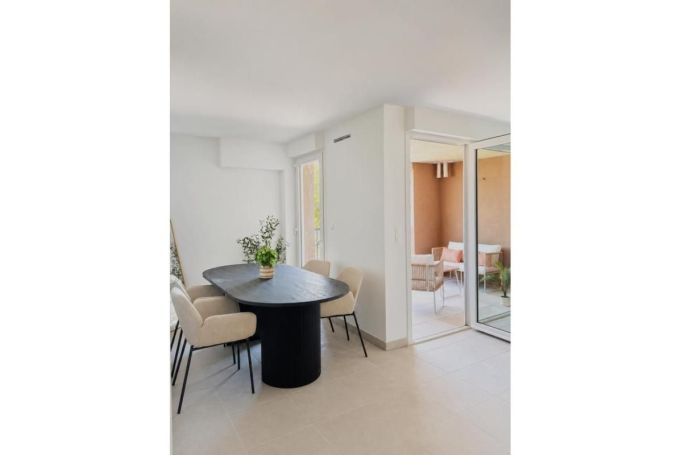 A louer APPARTEMENT T2 44 M2 TERRASSE PLAGE à PIED SETE