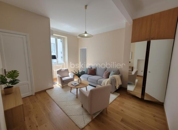 A louer APPARTEMENT T2 40 M2 BORD DE MER NICE