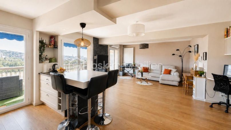 A louer APPARTEMENT T3 74 M2 BORD DE MER SAINT LAURENT DU VAR