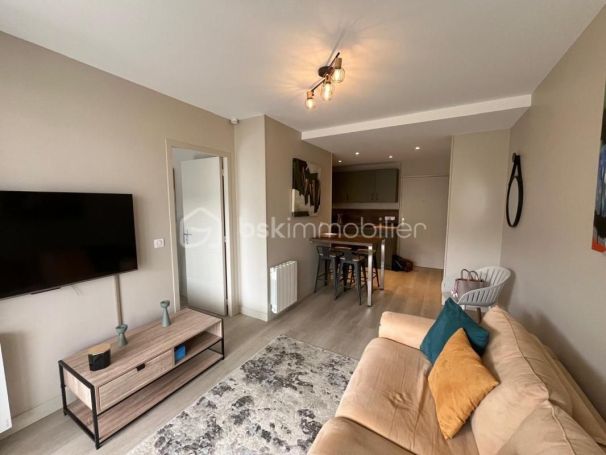A louer APPARTEMENT T2 33 M2 TERRASSE PIEDS DANS L'EAU PORNICHET
