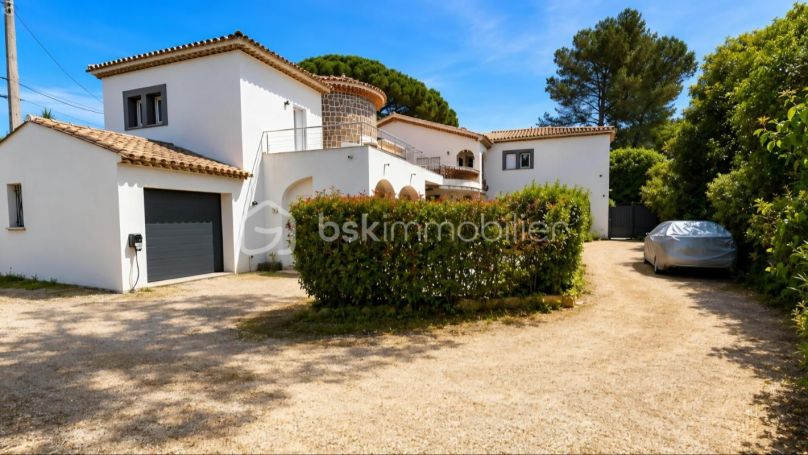 A louer MAISON  CONTEMPORAINE BORD DE MER SAINTE MAXIME