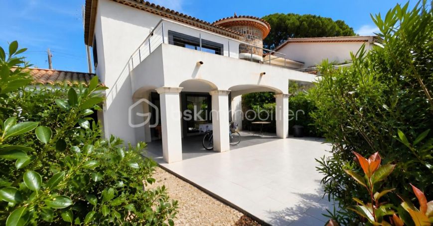 A louer MAISON  CONTEMPORAINE BORD DE MER SAINTE MAXIME