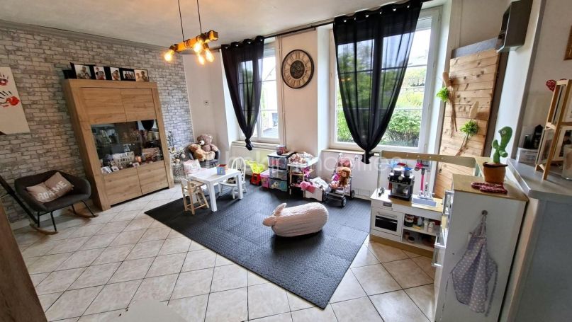 A louer MAISON  DE MAîTRE  NOUES DE SIENNE
