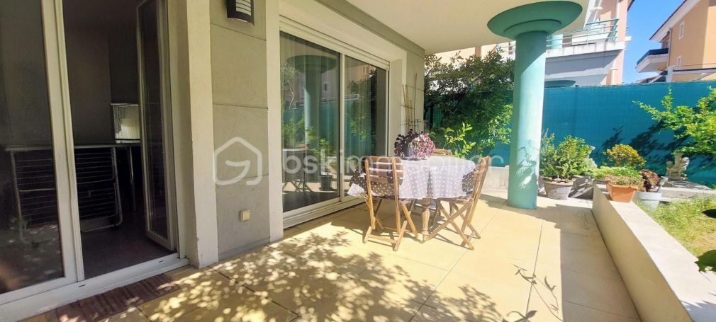 A louer APPARTEMENT DE PRESTIGE T3 62 M2 TERRASSE  PEGOMAS