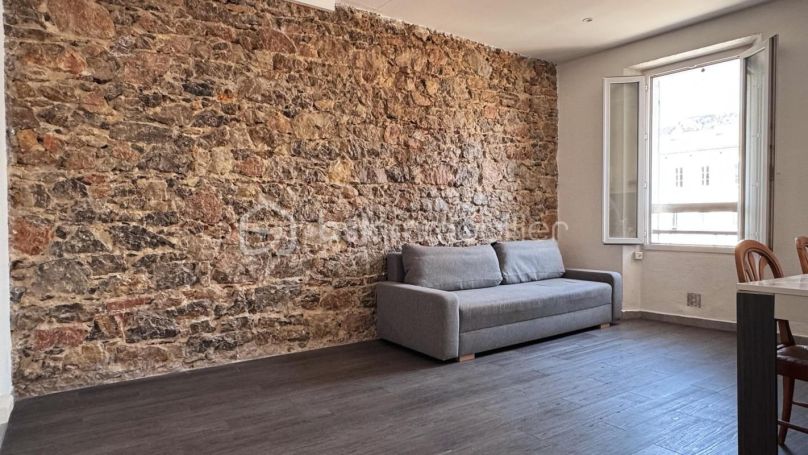 A louer APPARTEMENT T2 36 M2 BORD DE MER TOULON