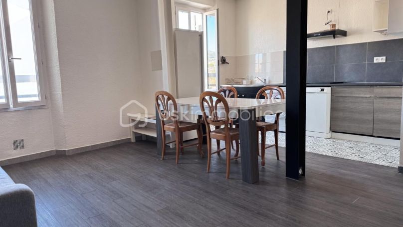 A louer APPARTEMENT T2 36 M2 BORD DE MER TOULON