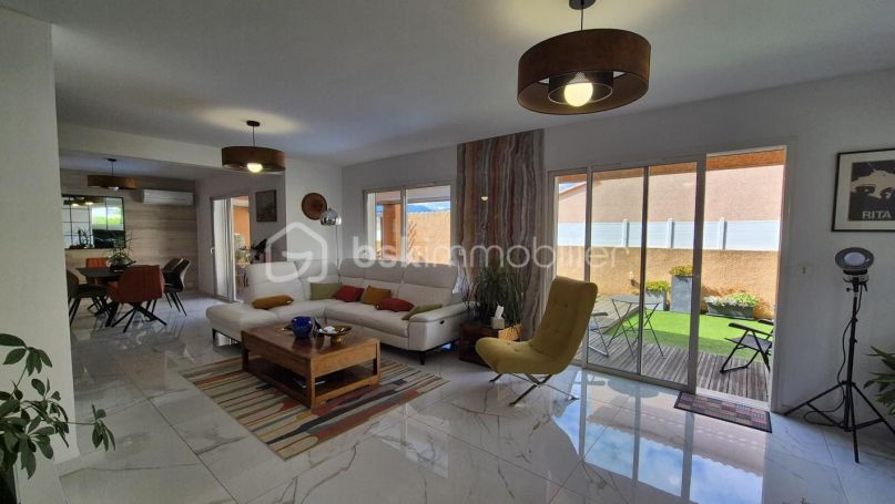 A vendre MAISON  8 PIECES 160 M2  LATOUR BAS ELNE