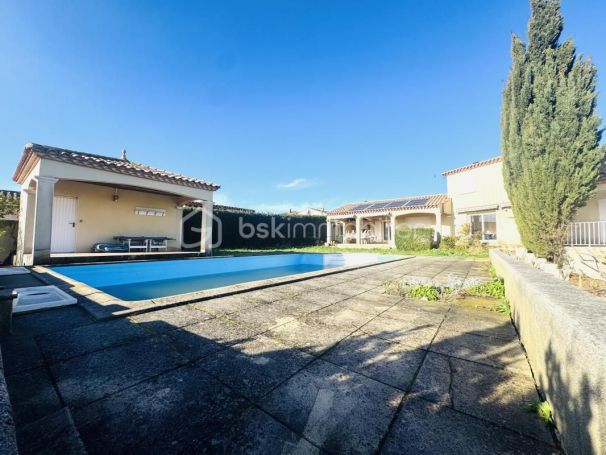 A louer MAISON  6 PIECES 169 M2  OUVEILLAN