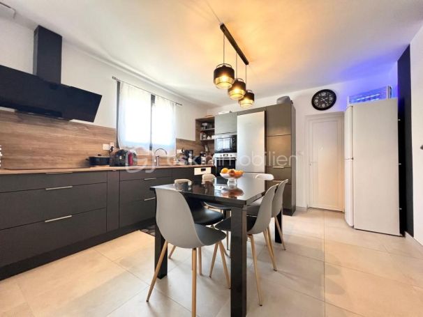 A louer MAISON  4 PIECES 108 M2 BORD DE MER SERIGNAN
