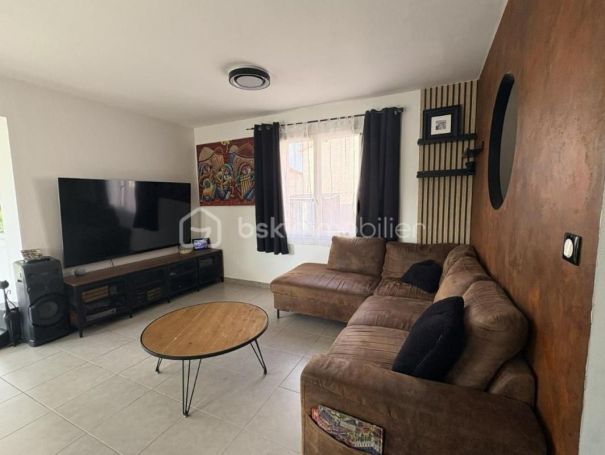 A louer MAISON  6 PIECES 125 M2  CANET
