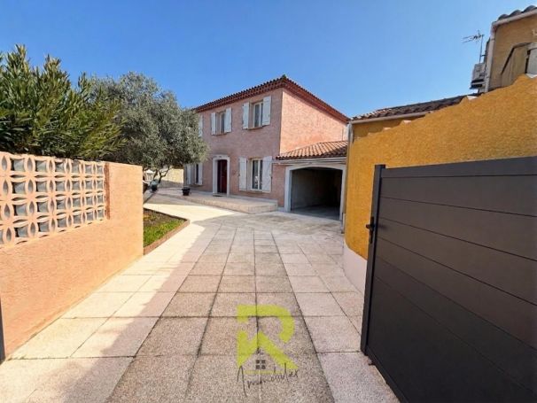 A louer MAISON  6 PIECES 134 M2 BORD DE MER AGDE