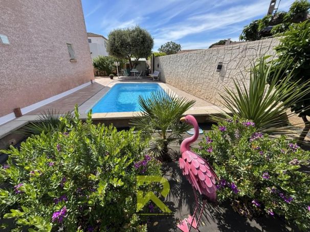 A louer MAISON  6 PIECES 134 M2 BORD DE MER AGDE