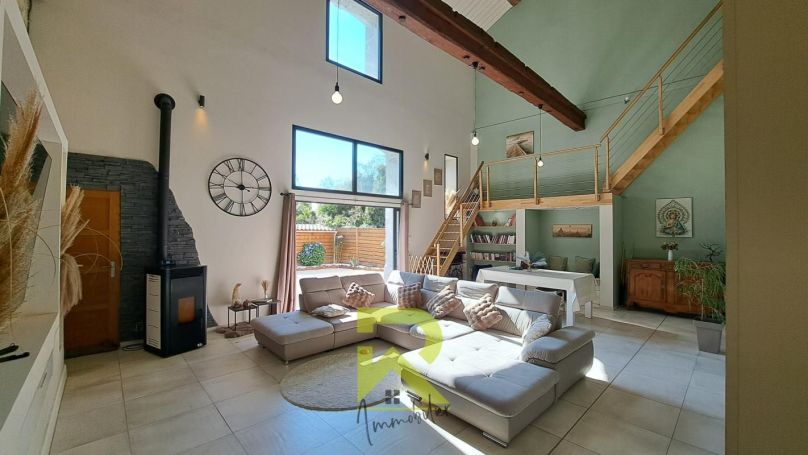 A louer MAISON CONTEMPORAINE NISSAN LEZ ENSERUNE