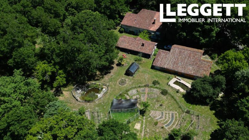 A louer MAISON  DE MAîTRE  LOSSE