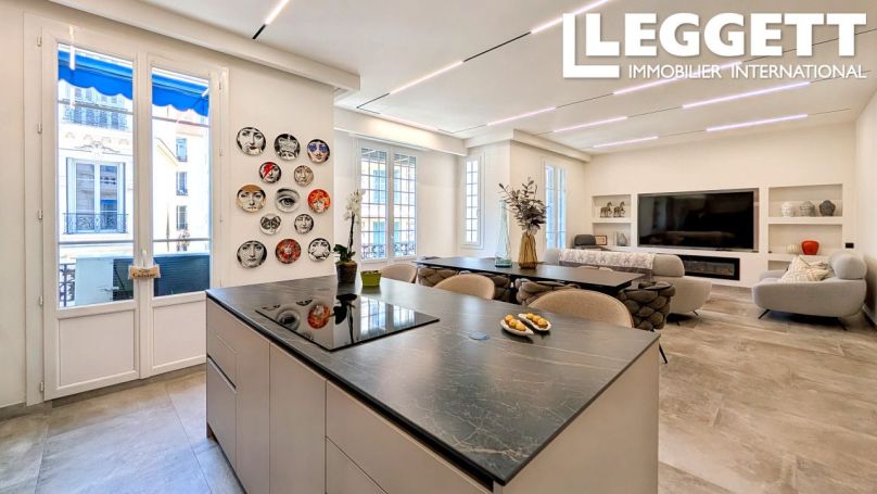 A louer APPARTEMENT DE PRESTIGE T3 123 M2 BORD DE MER NICE