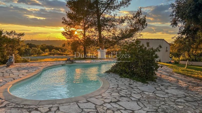 A louer MAISON 5 PIECES 156 M2 UZES