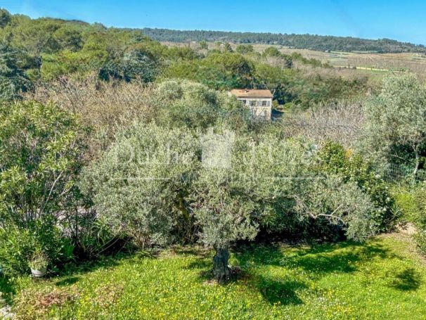 A louer MAISON  8 PIECES 145 M2  UZES