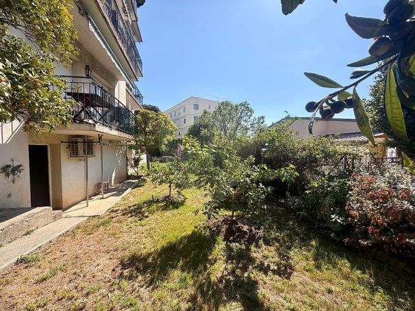A louer APPARTEMENT T2 40 M2 TERRASSE BORD DE MER NICE