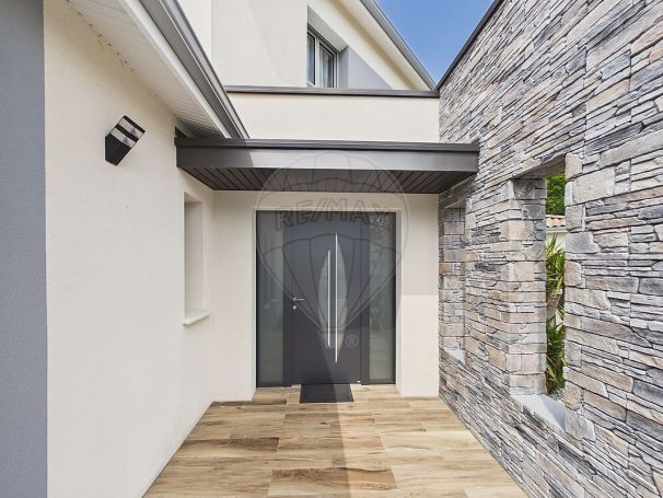A louer MAISON  D'ARCHITECTE BORD DE MER LES MATHES
