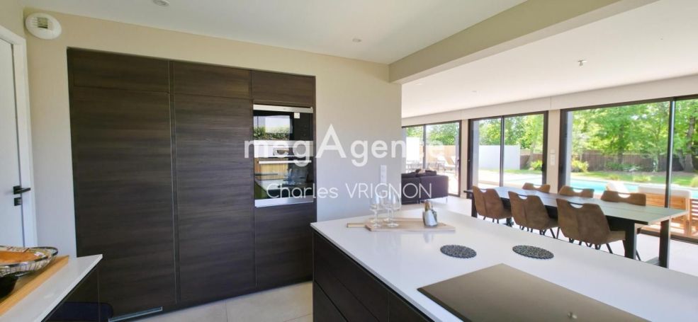 A louer MAISON  CONTEMPORAINE BORD DE MER LES SABLES D OLONNE