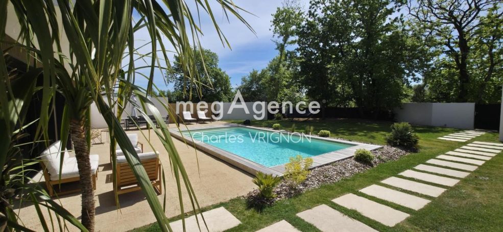 A louer MAISON  CONTEMPORAINE BORD DE MER LES SABLES D OLONNE