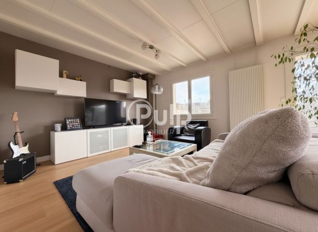 A louer APPARTEMENT T4 115 M2 TERRASSE  ACHICOURT