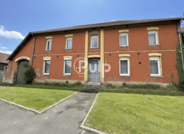 A louer MAISON  DE MAîTRE  RUMAUCOURT