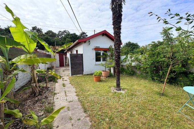 A vendre MAISON  4 PIECES 105 M2 BORD DE MER SOULAC SUR MER
