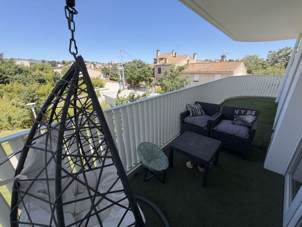 A louer APPARTEMENT T3 61 M2 TERRASSE  MARSEILLE 13EME