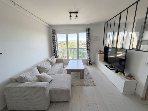 A louer APPARTEMENT T3 72 M2  MARSEILLE 13EME