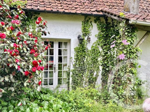 A vendre LONGèRE  7 PIECES 90 M2  LEPINE