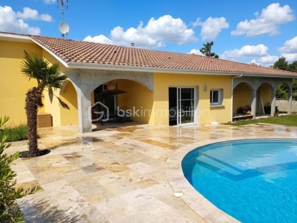 A louer MAISON  7 PIECES 192 M2  SAINT PANDELON