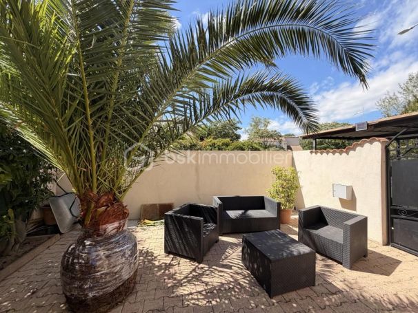 A vendre MAISON  4 PIECES 100 M2 BORD DE MER AIGUES MORTES