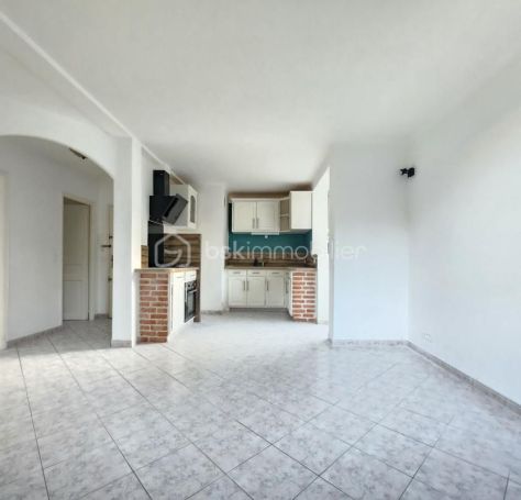A louer APPARTEMENT T2 47 M2 TERRASSE BORD DE MER NICE