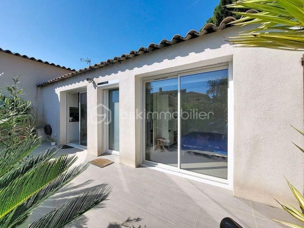 A louer APPARTEMENT T2 34 M2 TERRASSE BORD DE MER BANDOL