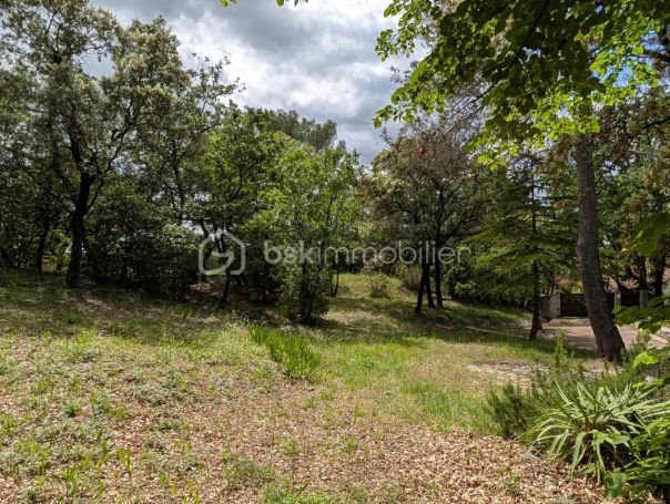 A vendre MAISON  6 PIECES 159 M2  PRADES LE LEZ
